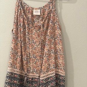 Knox Rose floral Tank!